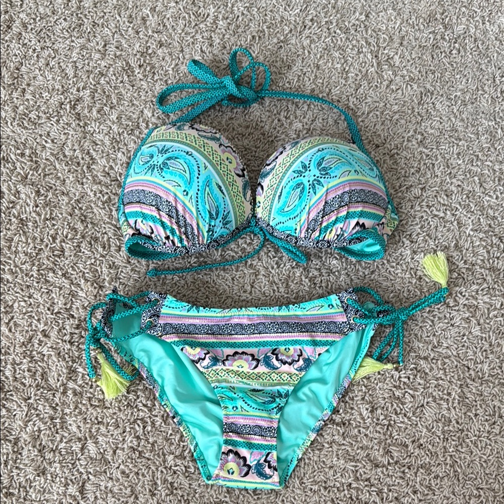 Shade & Shore Teal and Multicolor Paisley Bikini Set, top 34DD, Bottom M